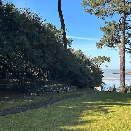 Villa De Avec Vue Et Acces A La *